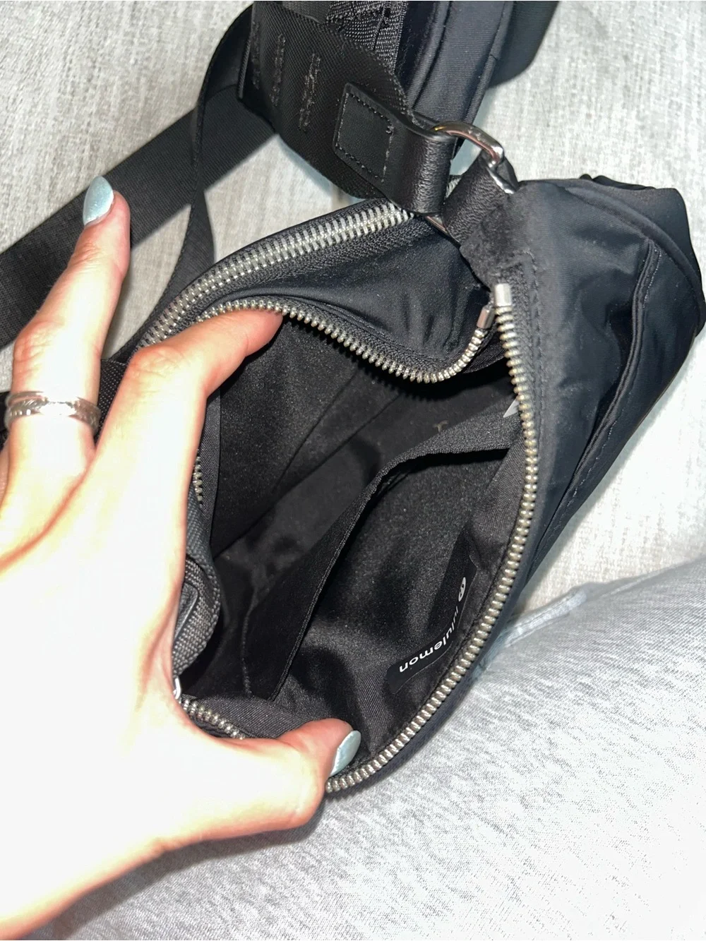 Lululemon Crossbody with Nano Pouch 2L in Black - Picture 6 of 7